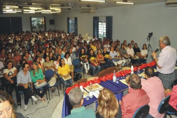 Conferência de Chapadinha reuniu prefeitos, secretários, professores, gestores educacionais e sociedade civil Foto/Lauro Vasconcelos